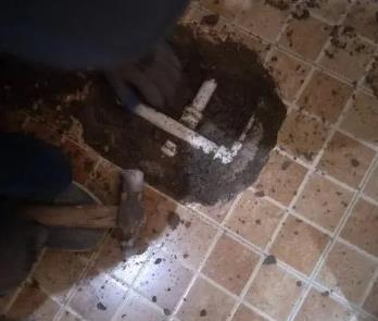 南溪卫生间漏水维修公司为您分享下卫生间渗水如何处理及注意事项